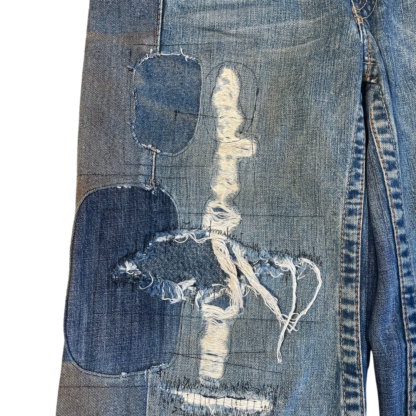 True Religion Jeans Stone Washed Thigh Repair 30"-32"